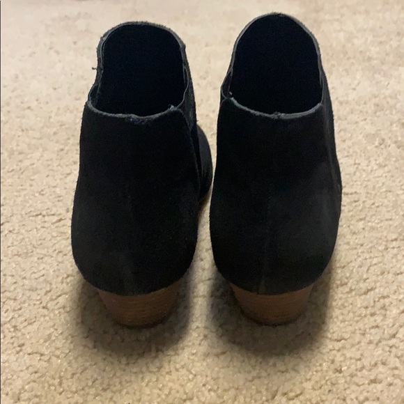 Adam Tucker bootie in black. Size 9 - Picture 5 of 5